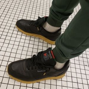 CLASSIC MENS REEBOK